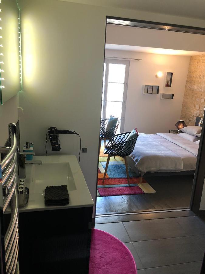 Les Halles Chambre D'Hotes Verteuil-sur-Charente Exterior photo